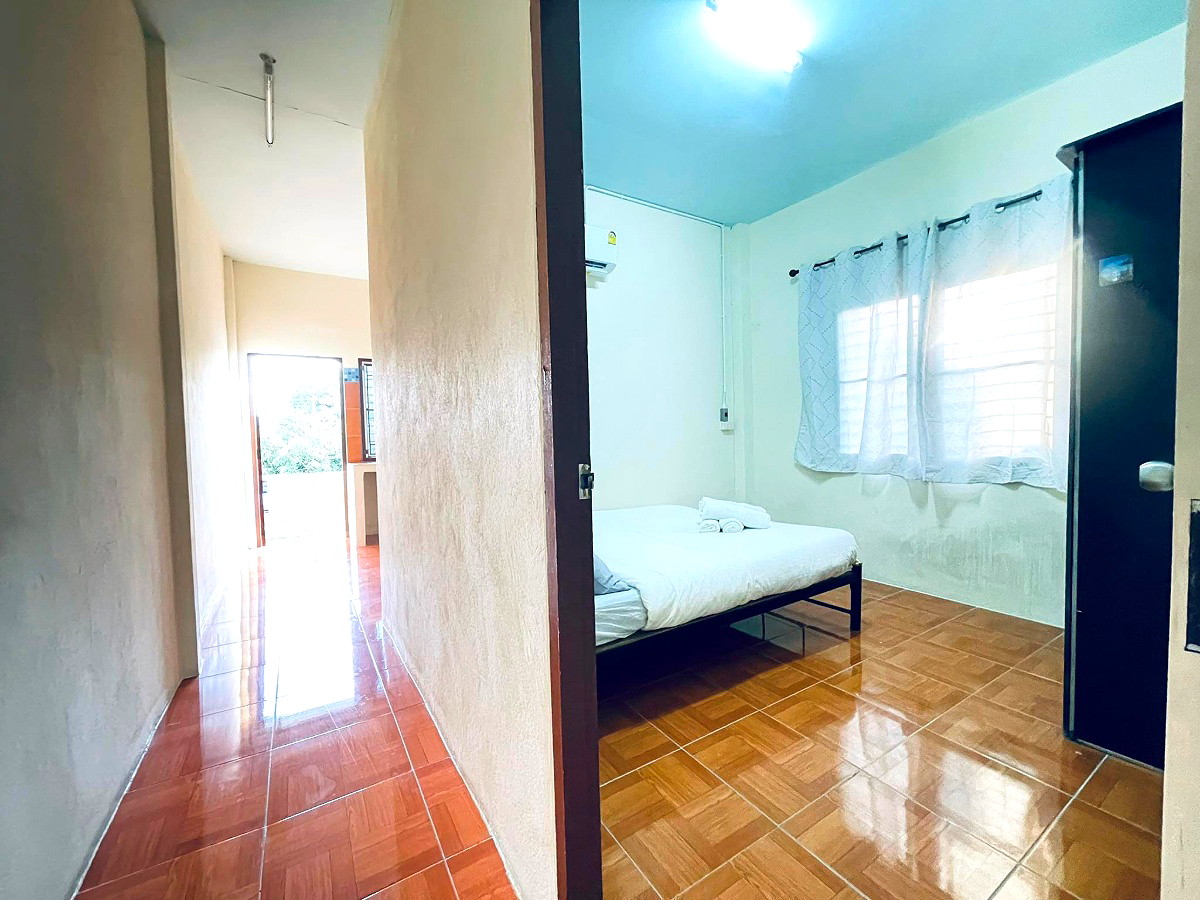 Pictures of Green house1 34/59