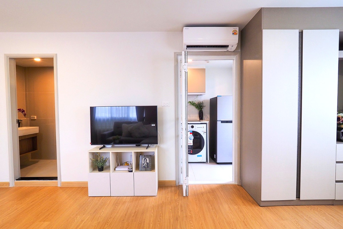 Pictures of Lumpini Residence Sathorn 1.6 km. from BTS Chong Nonsi 4/24