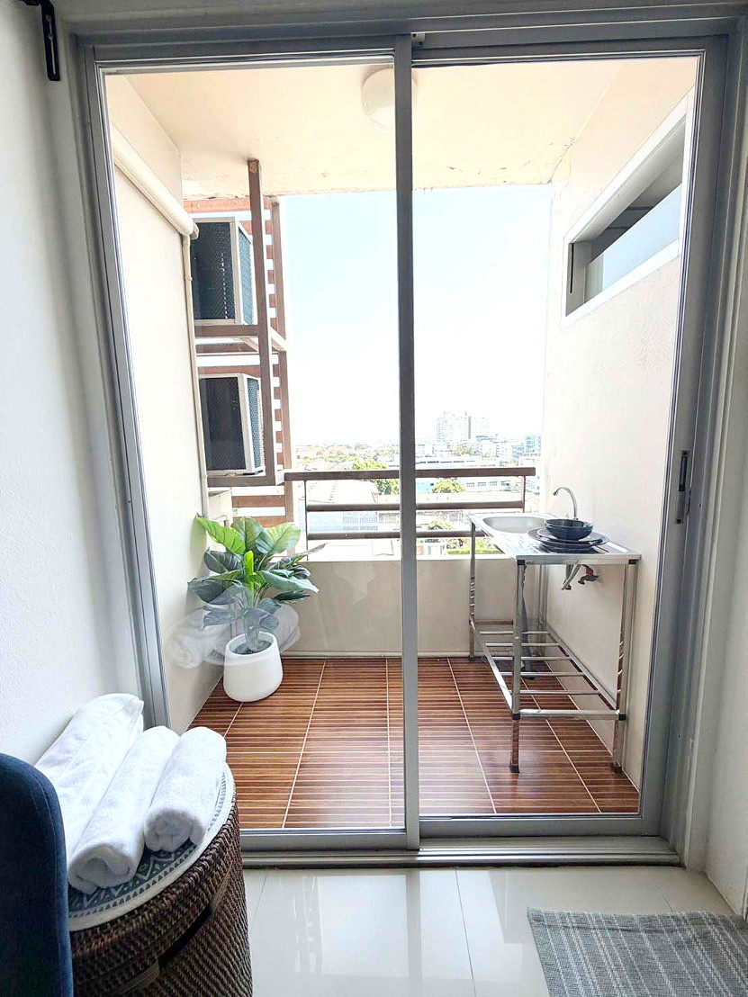 Pictures of Krongthong Mansion 11/157