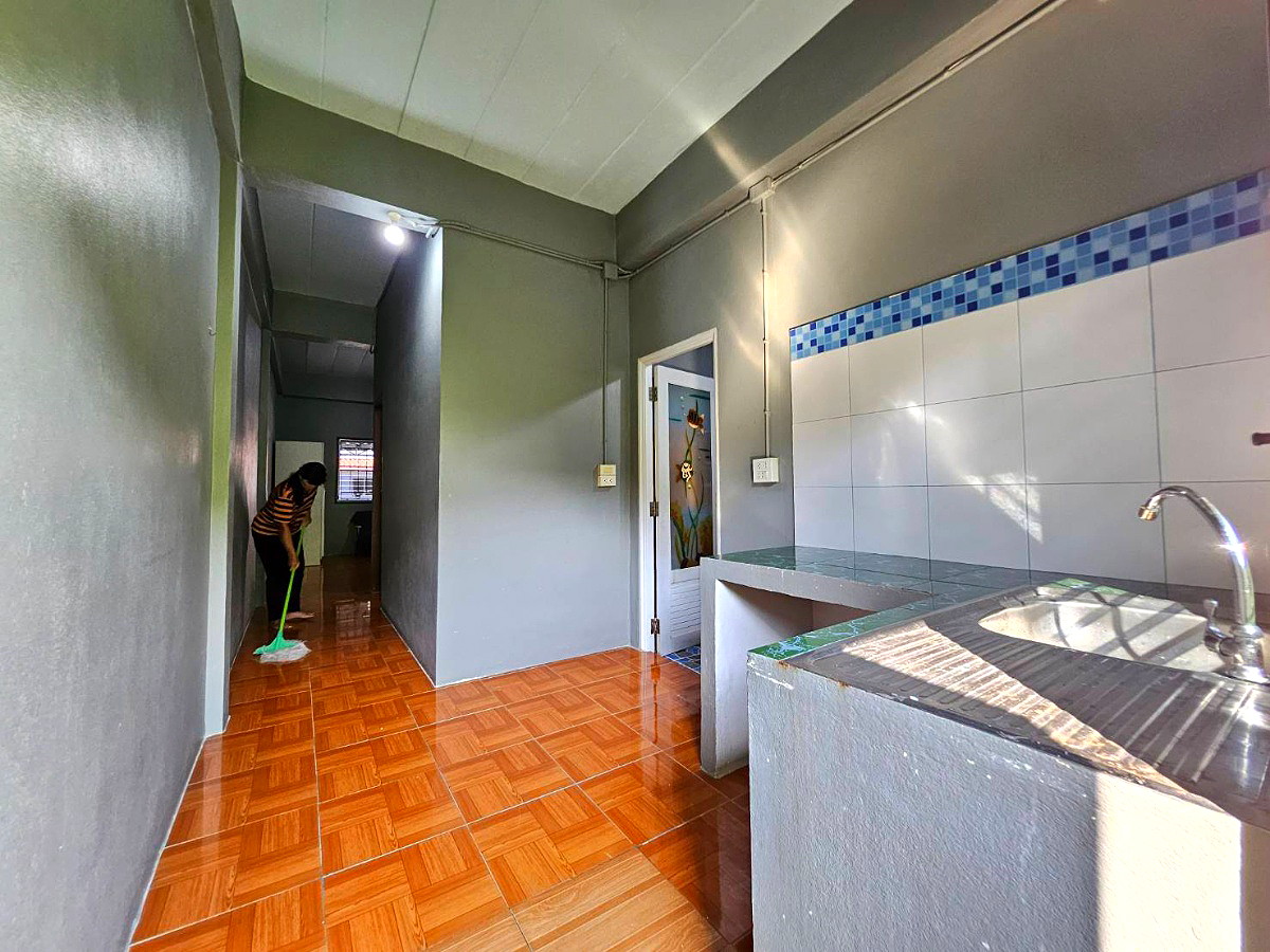 Pictures of Green house1 11/59