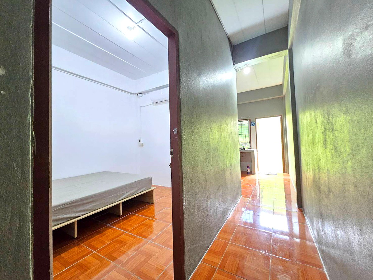 Pictures of Green house1 54/59