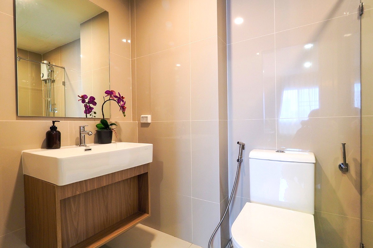 Pictures of Lumpini Residence Sathorn 1.6 km. from BTS Chong Nonsi 6/24