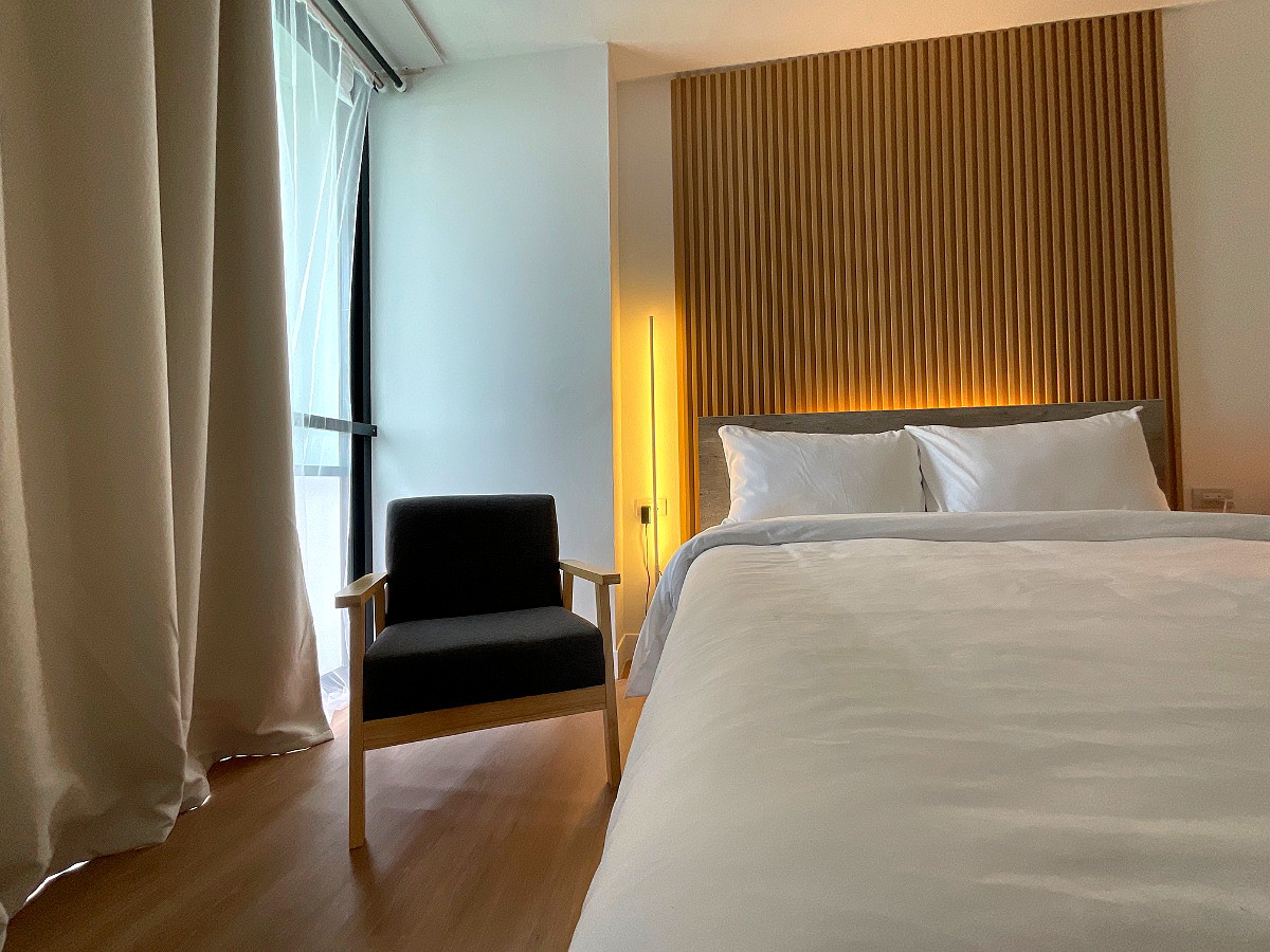 Pictures of  Gable Moonlight 68/71