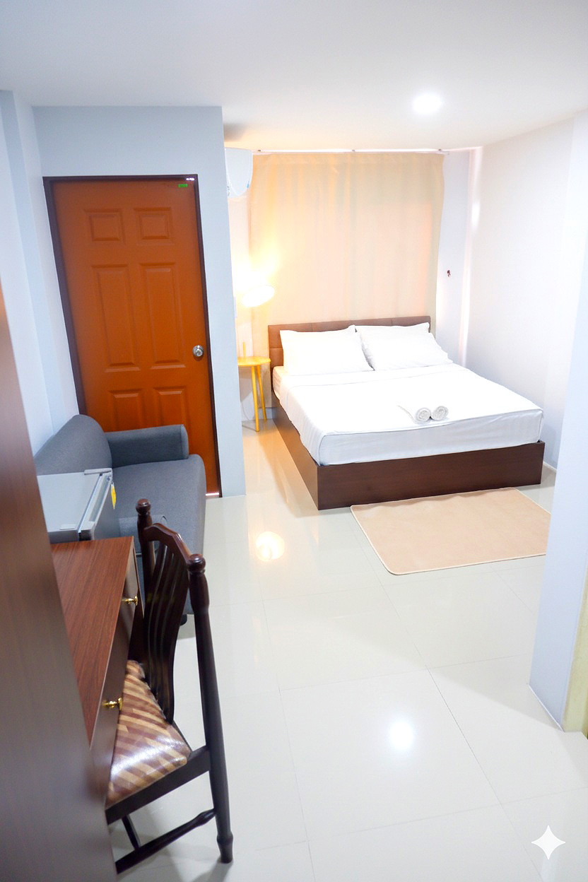 Pictures of TP Resident 21/32