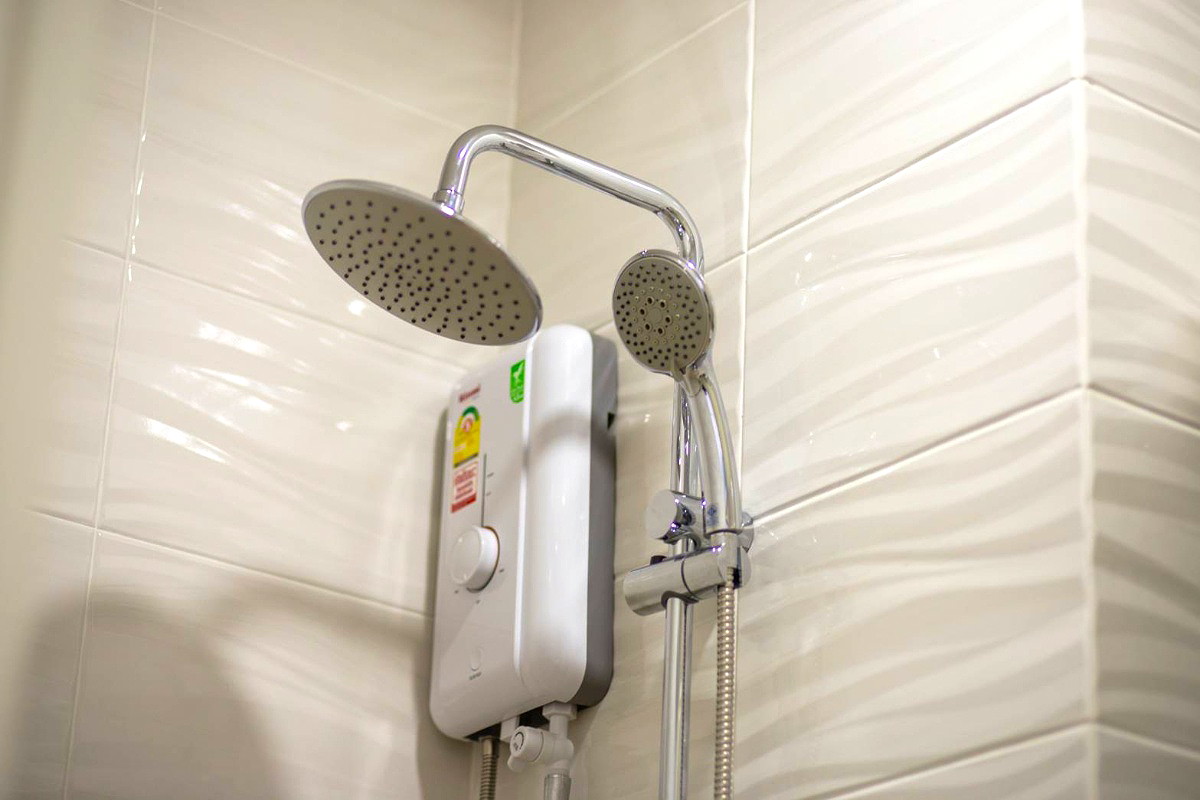 Pictures of TP Resident 4/32