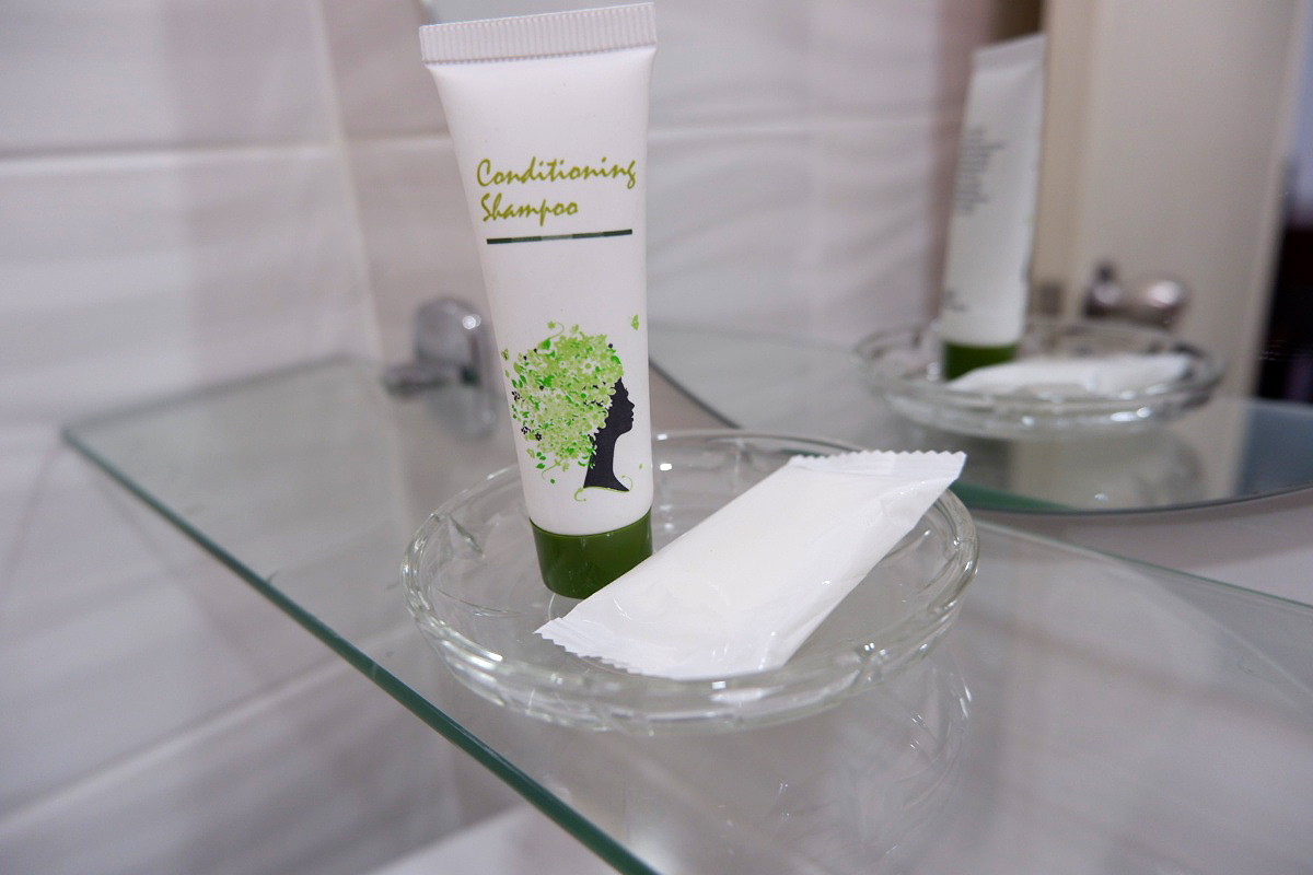 Pictures of TP Resident 28/32