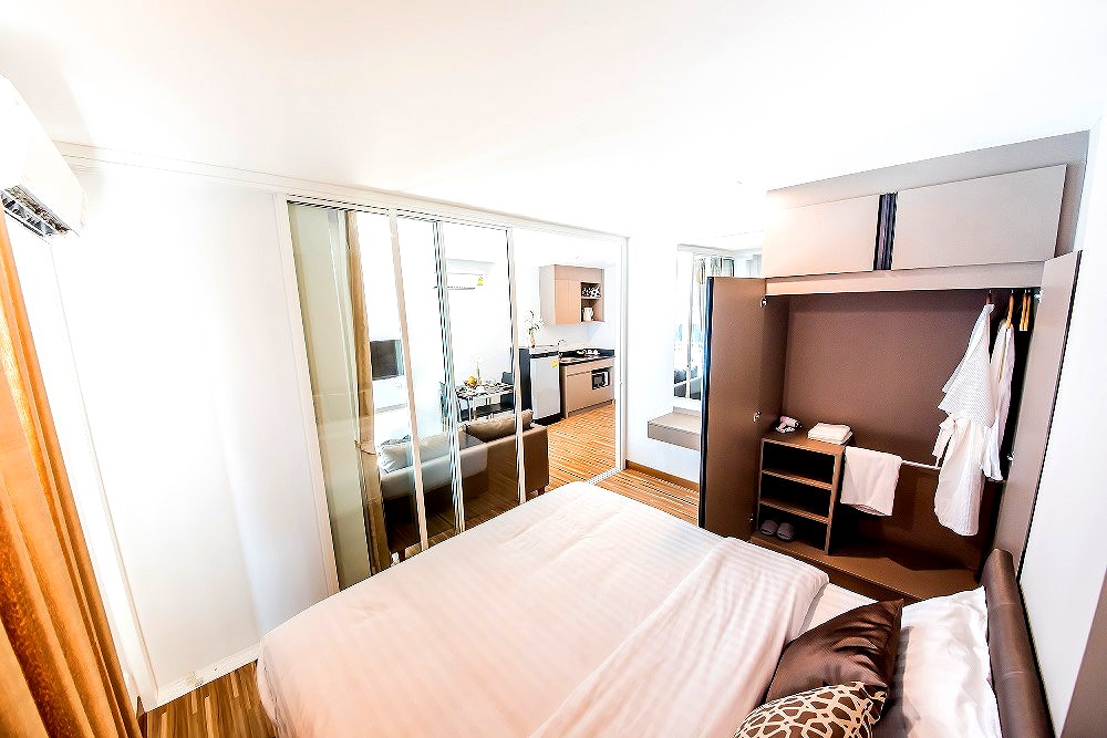 Pictures of violin sriracha 6/13