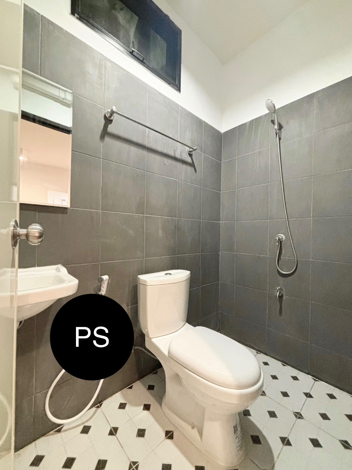 PS House — photo 3