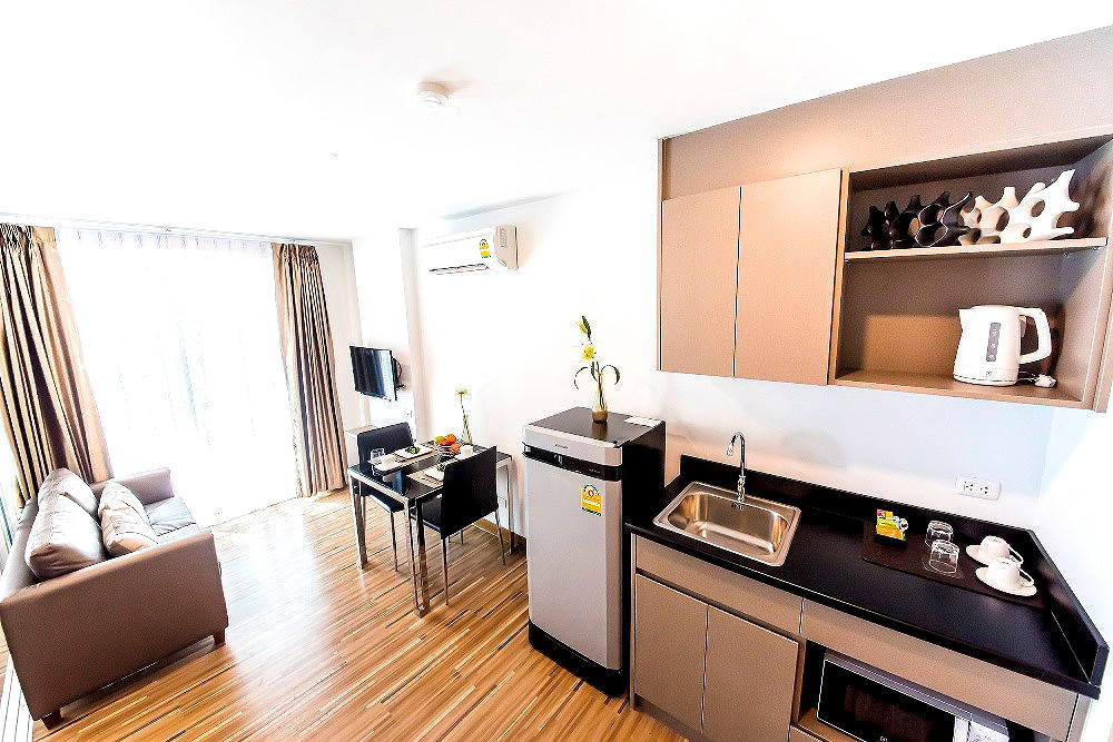 Pictures of violin sriracha 9/13