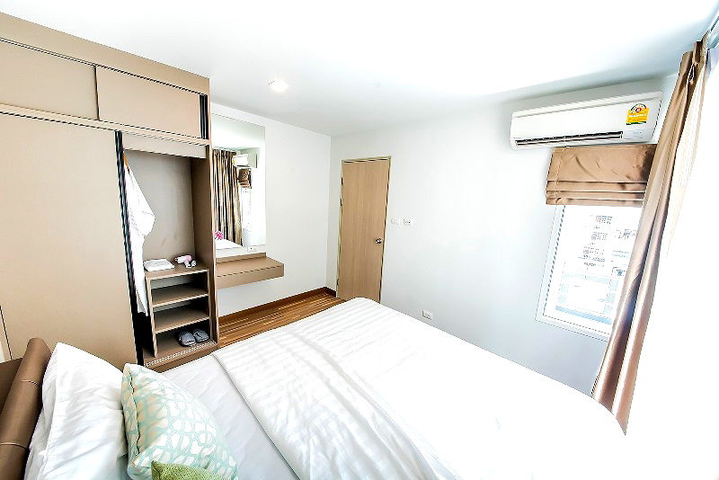 Pictures of violin sriracha 11/13