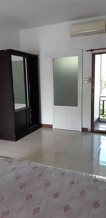 Pictures of Tripble home recidence 3/11