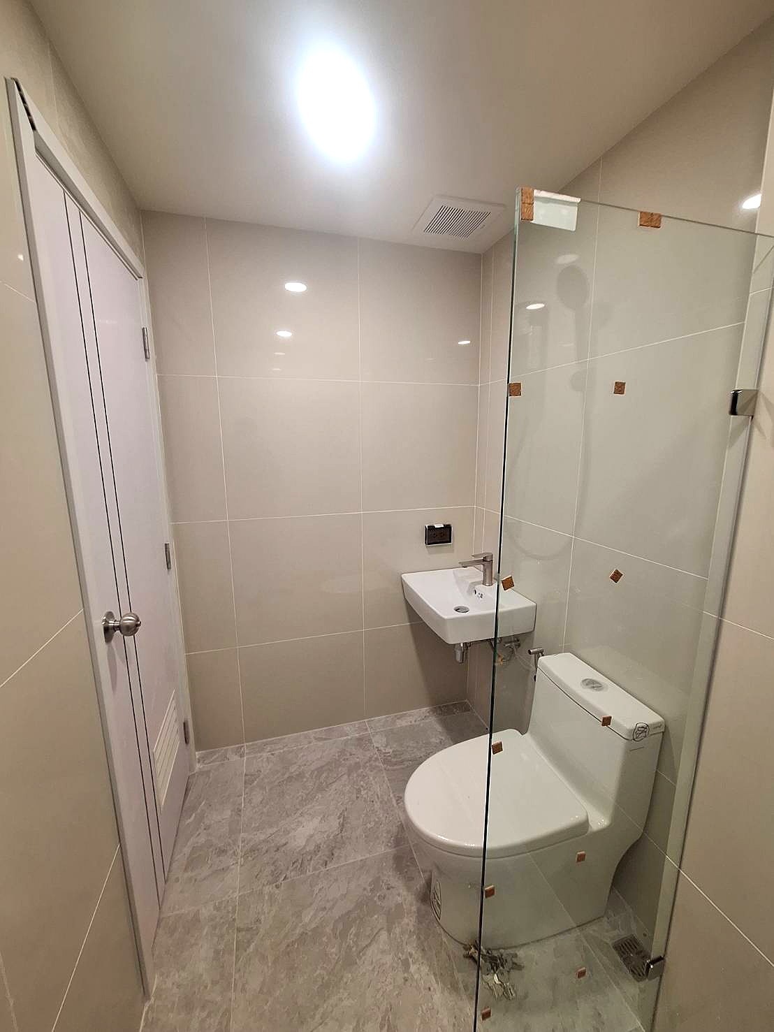 Pictures of KHONGKHWAN APARTMENT 4/5