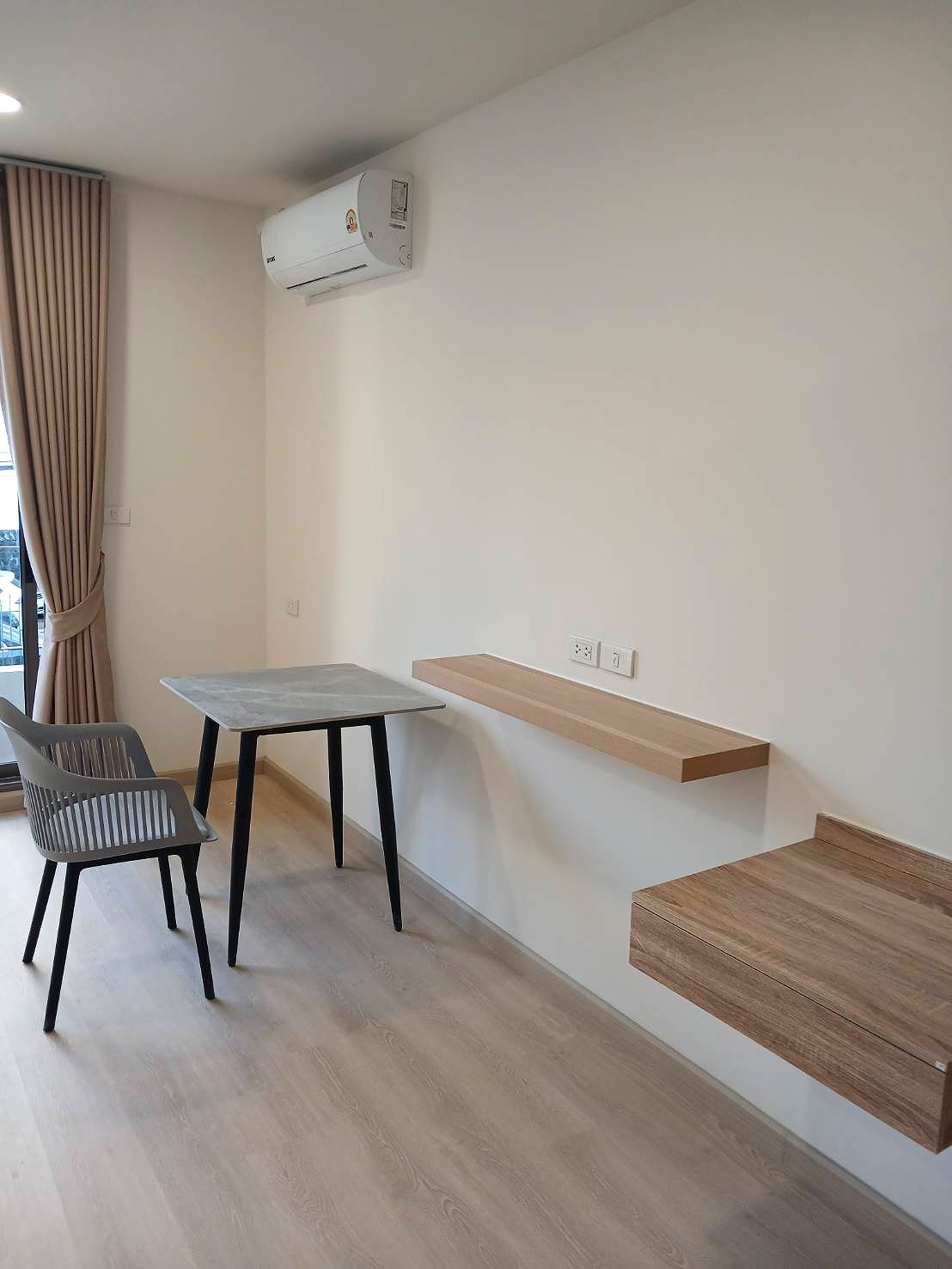 Pictures of KHONGKHWAN APARTMENT 2/5