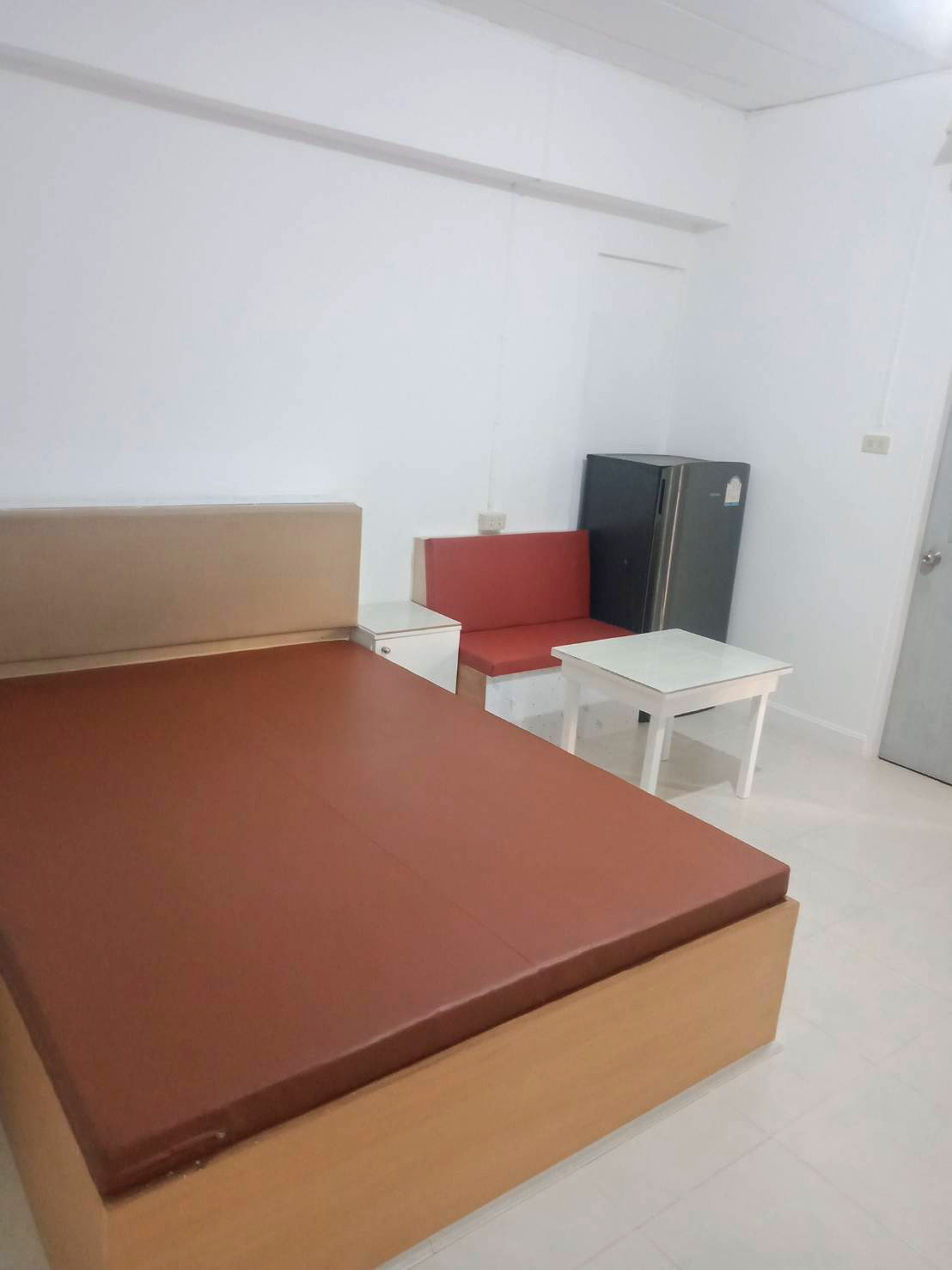 รูปภาพ บ้านแสนสบาย คลองสอง ทักไลน์ 0830143672pongthep พร้อมเฟอร์ฯแอร์น้ำอุ่น ฟรีWiFi ไฟ6บาทน้ำ31บาท | อพาร์ทเม้นท์ หอพัก ที่พัก ห้องพัก - รูปที่ 3/6