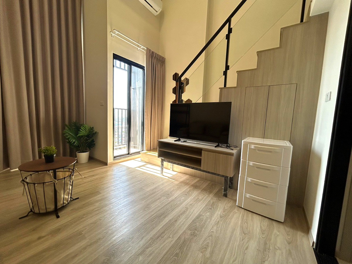 Pictures of Origin Plug and Play Srinakarin  8/14