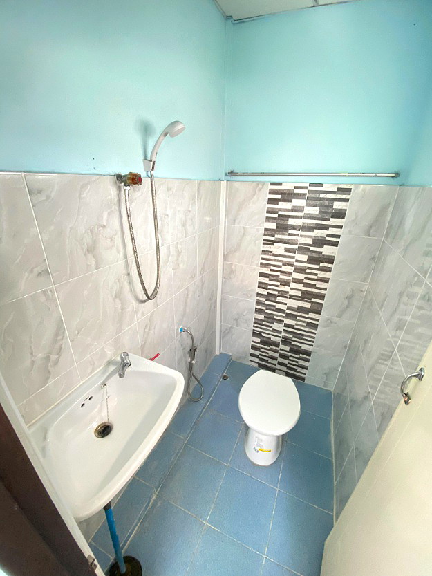 Pictures of Pornthiva Apartment 31/41