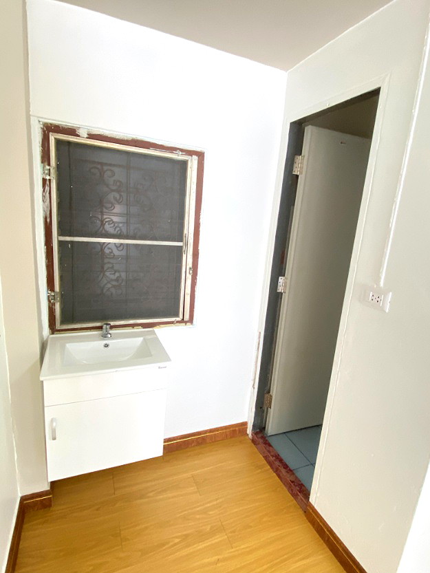 Pictures of Pornthiva Apartment 6/41