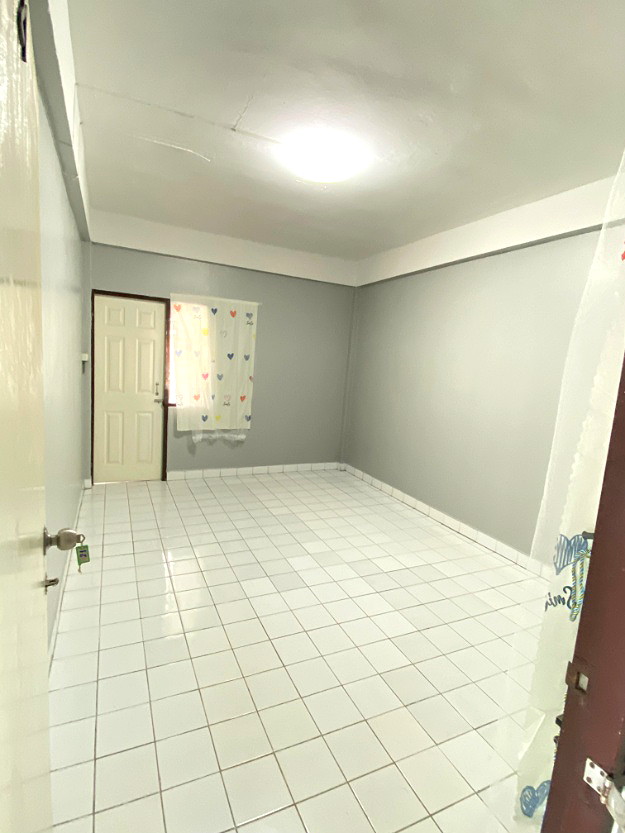 Pictures of Pornthiva Apartment 21/41