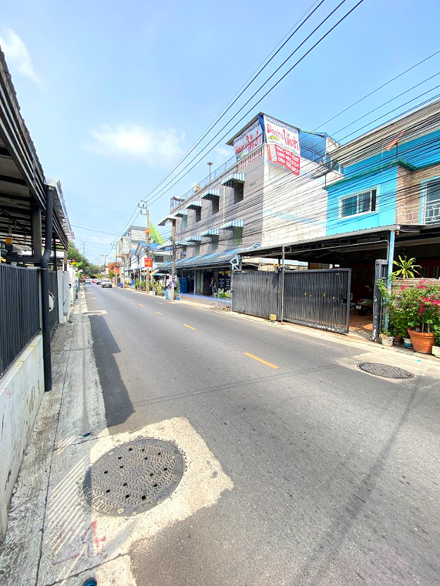 Pictures of Pornthiva Apartment 4/41