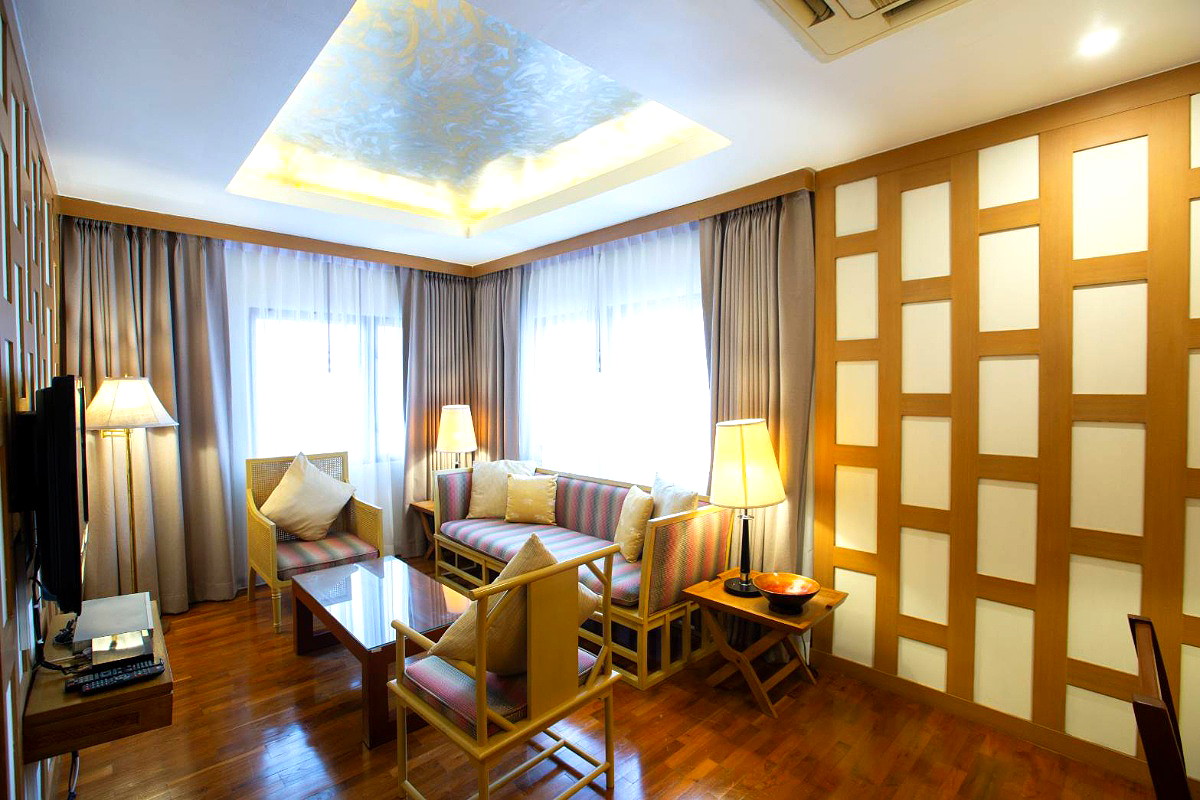 Pictures of The Tarntawan Hotel Surawong Bangkok 5/7