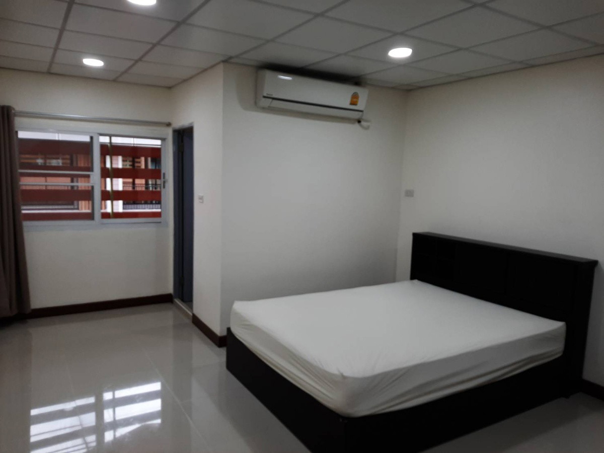 Condo · Watthana, bangkok