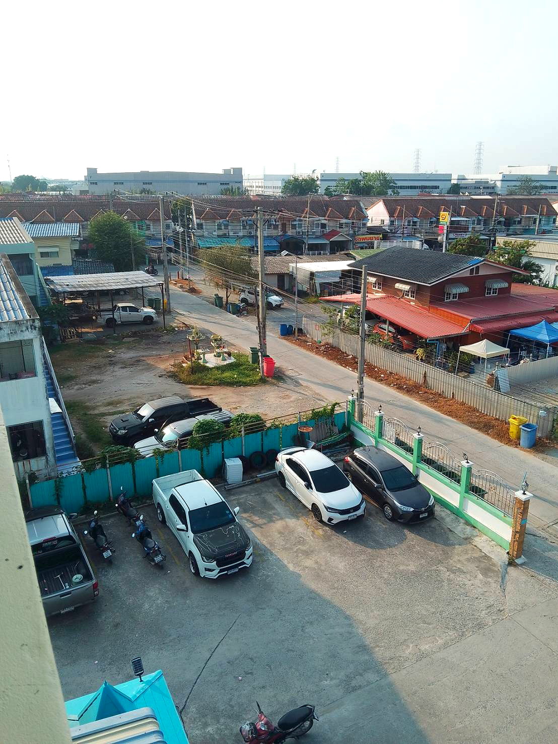 Pictures of THONGJINDA 24/26