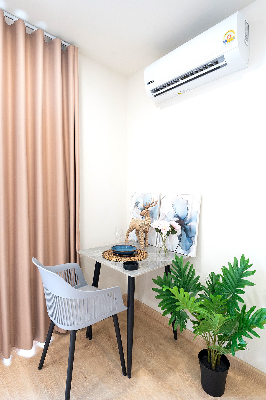 รูปภาพ ของขวัญ อพาร์ทเม้นท์ | อพาร์ทเม้นท์ หอพัก ที่พัก ห้องพัก - รูปที่ 2/17