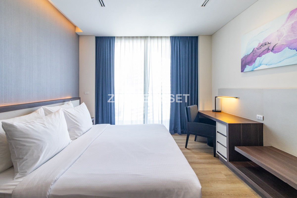 Condo · Khlong Toei, bangkok — photo 2