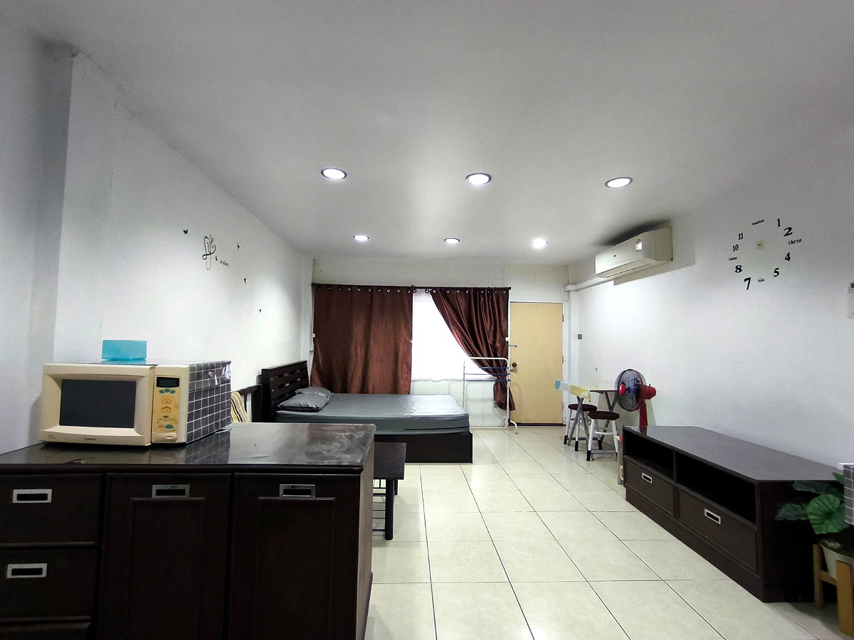 Pictures of FOR *THAI WOMAN* only 1/8