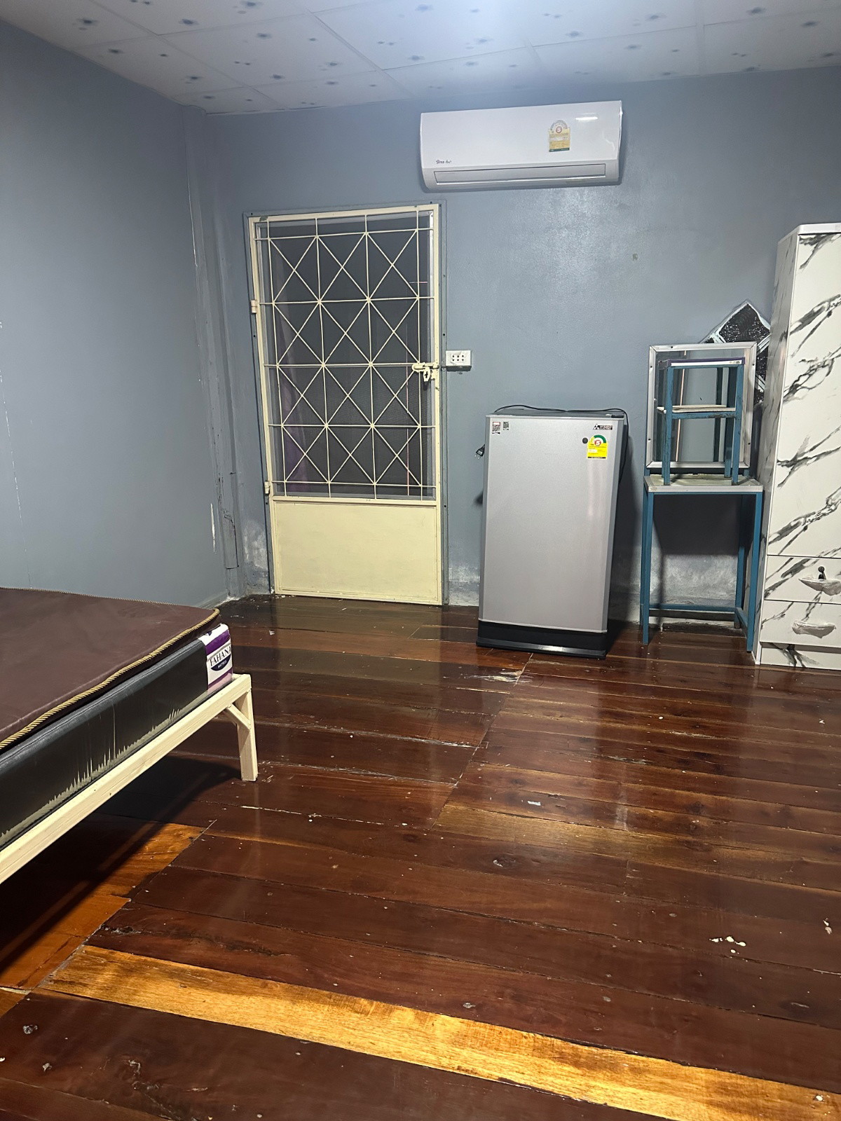 Condo — photo 1