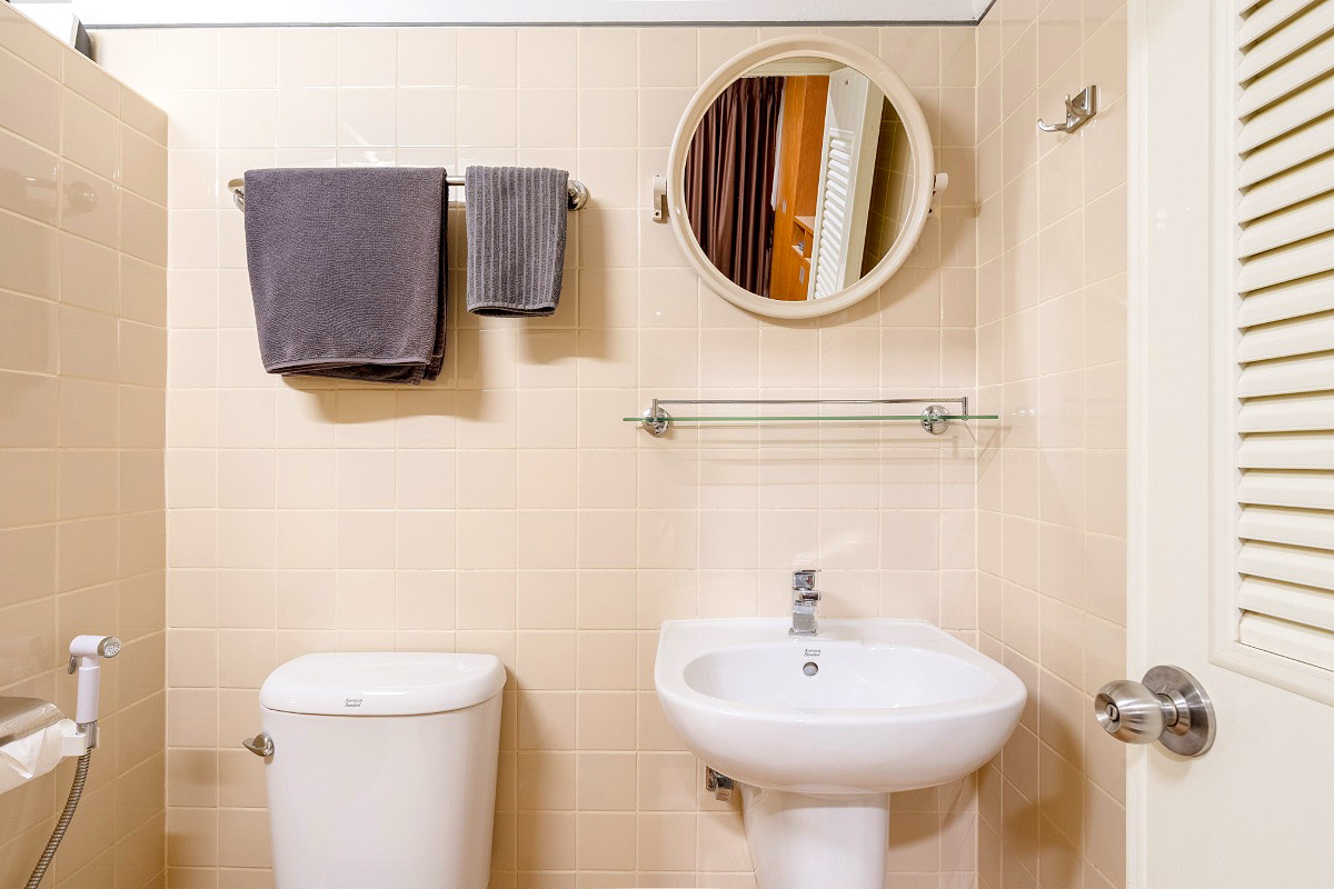 Pictures of Homies Rachada Hotel 5/12