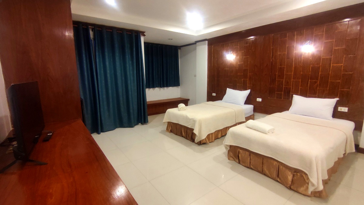 Pictures of GB Lofthouse  5/8