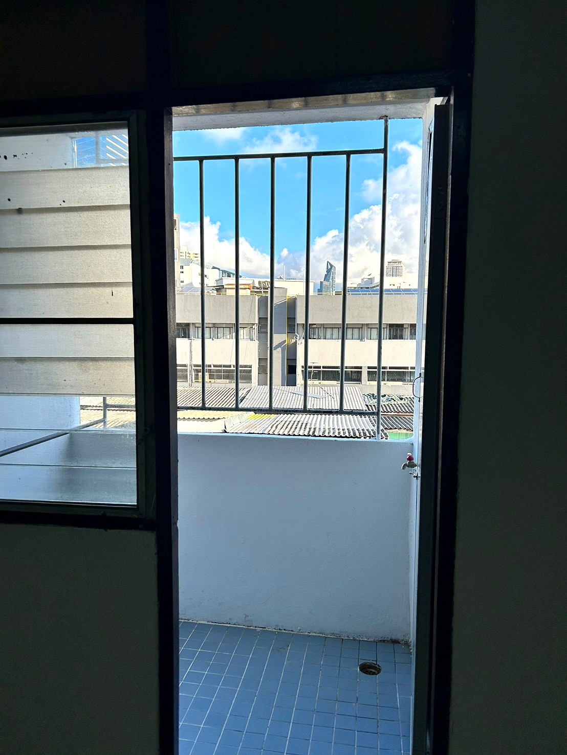 Pictures of Sukmaeun Apartment 5/10