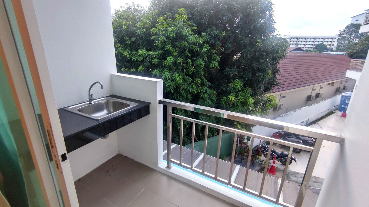 Pictures of GB Lofthouse  6/8