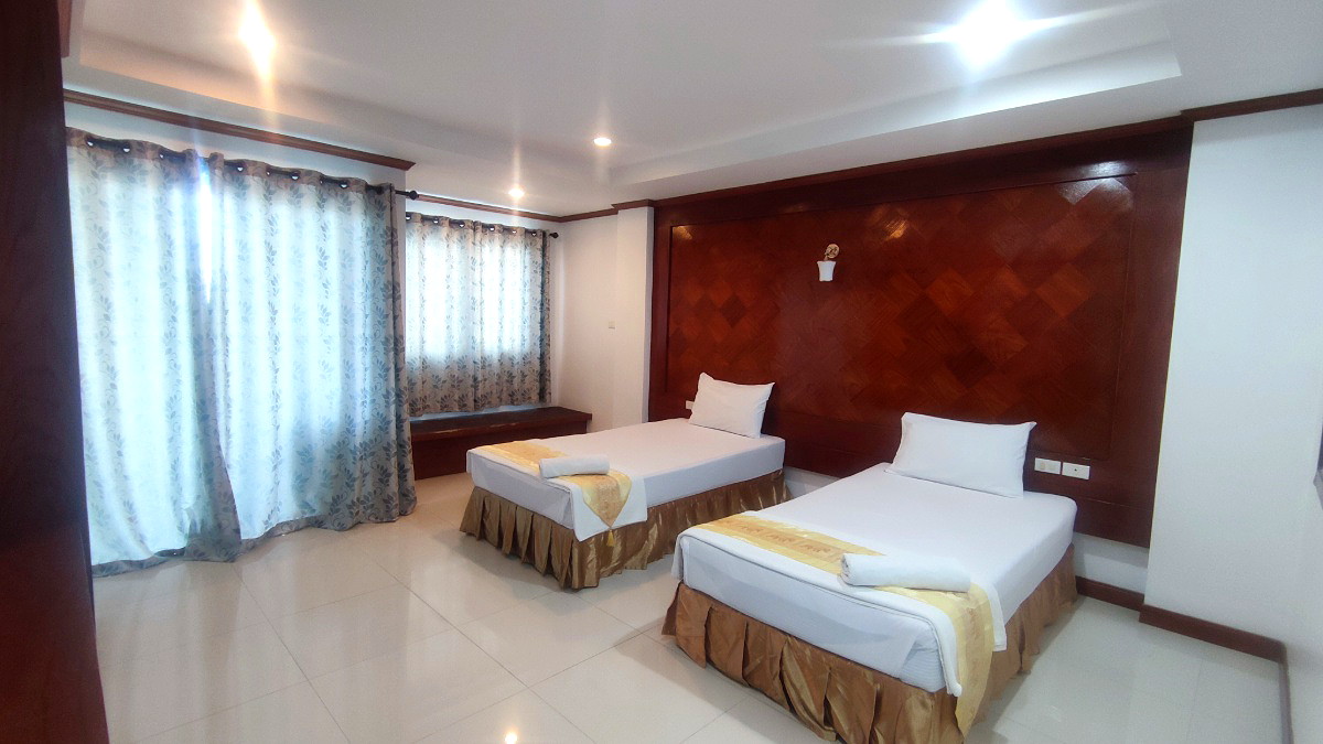 Pictures of GB Lofthouse  4/8