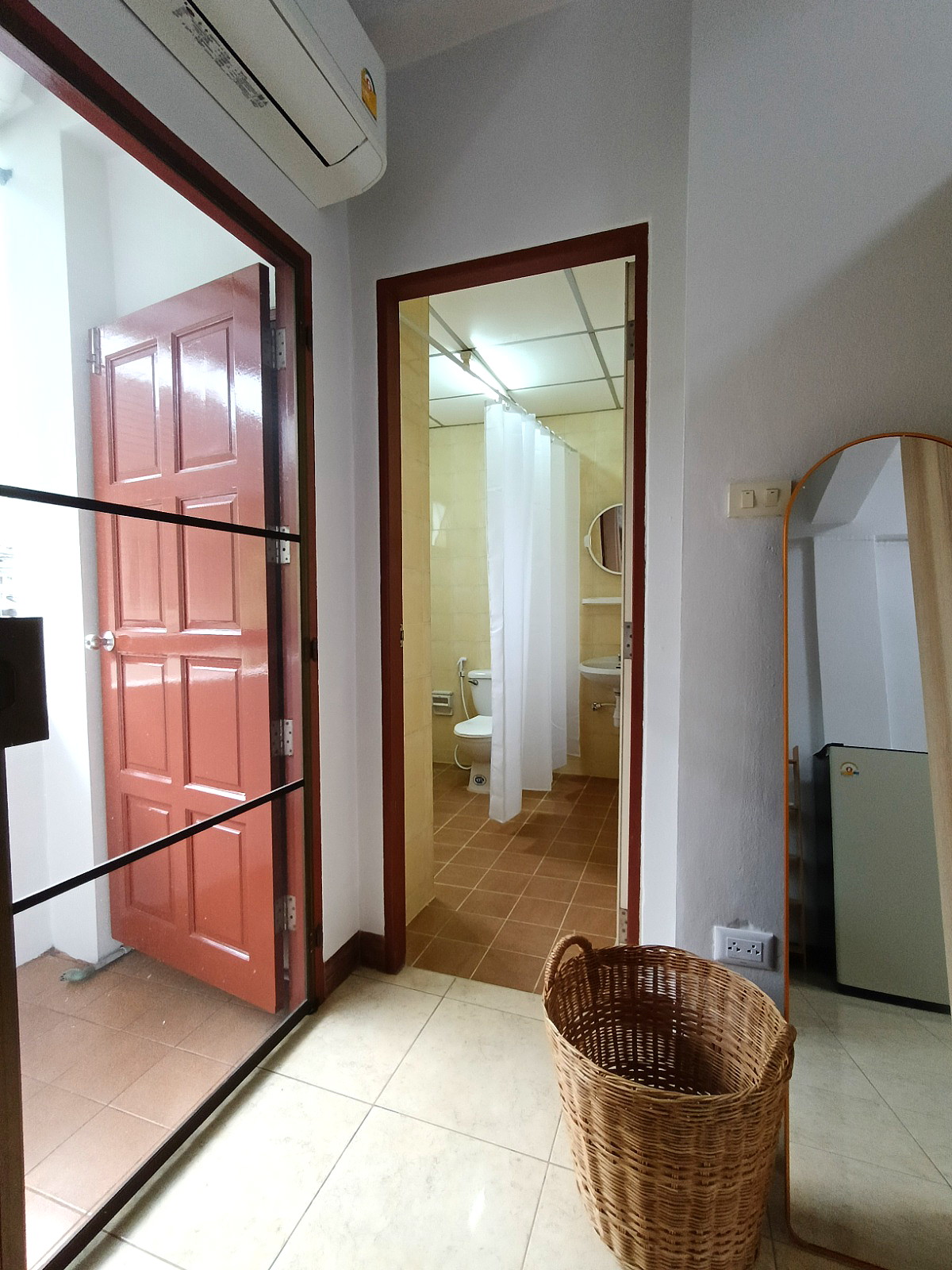 Pictures of Krisna's Home Ladprao 28 near MRT 6/35