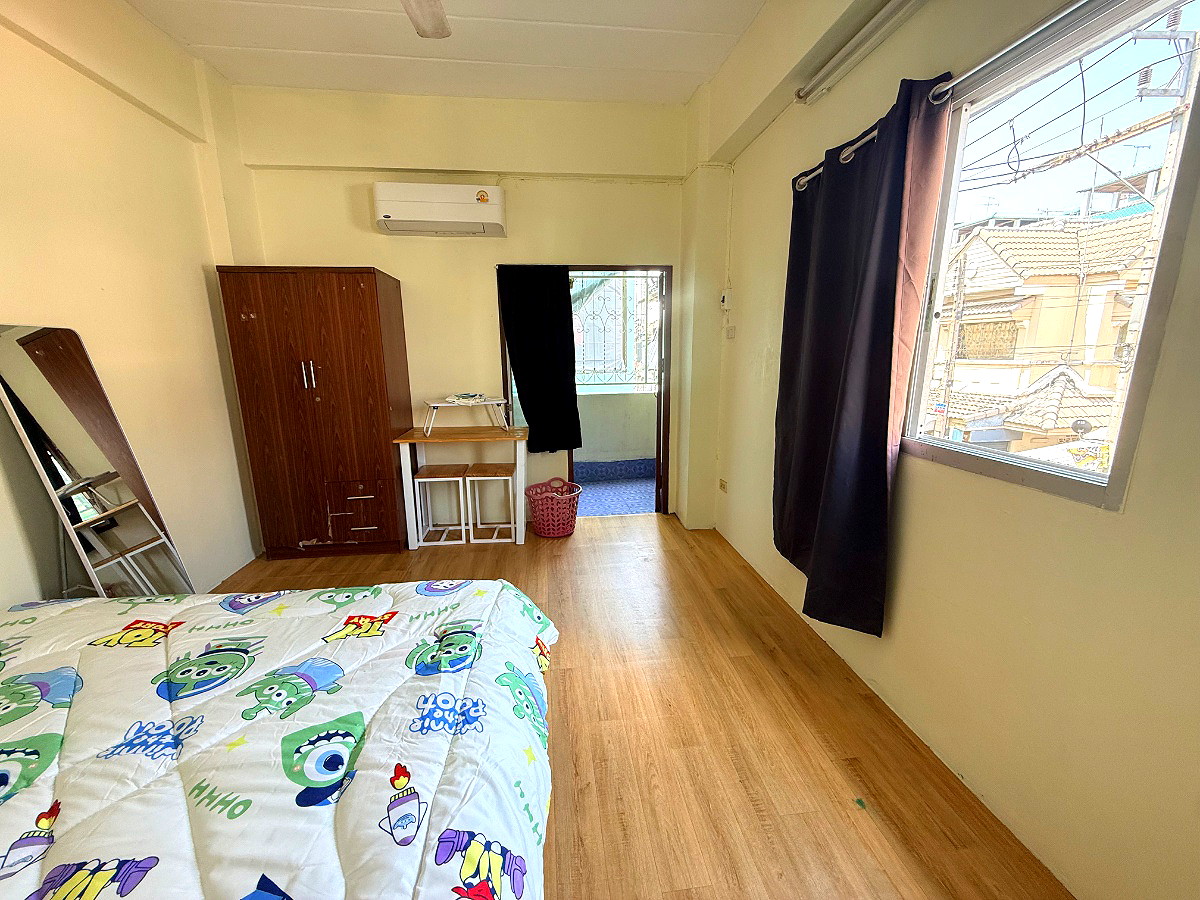 Pictures of Nuchbua Mansion 1/42