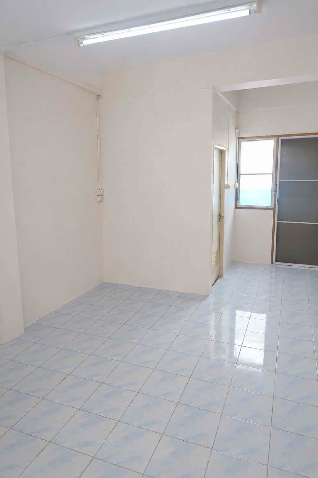 Pictures of Luckybelle Apartment 2/3