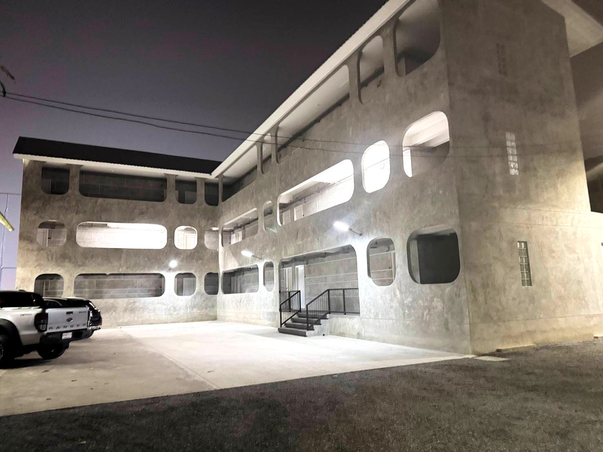 Pictures of Service Apartment Klong 4 1/8