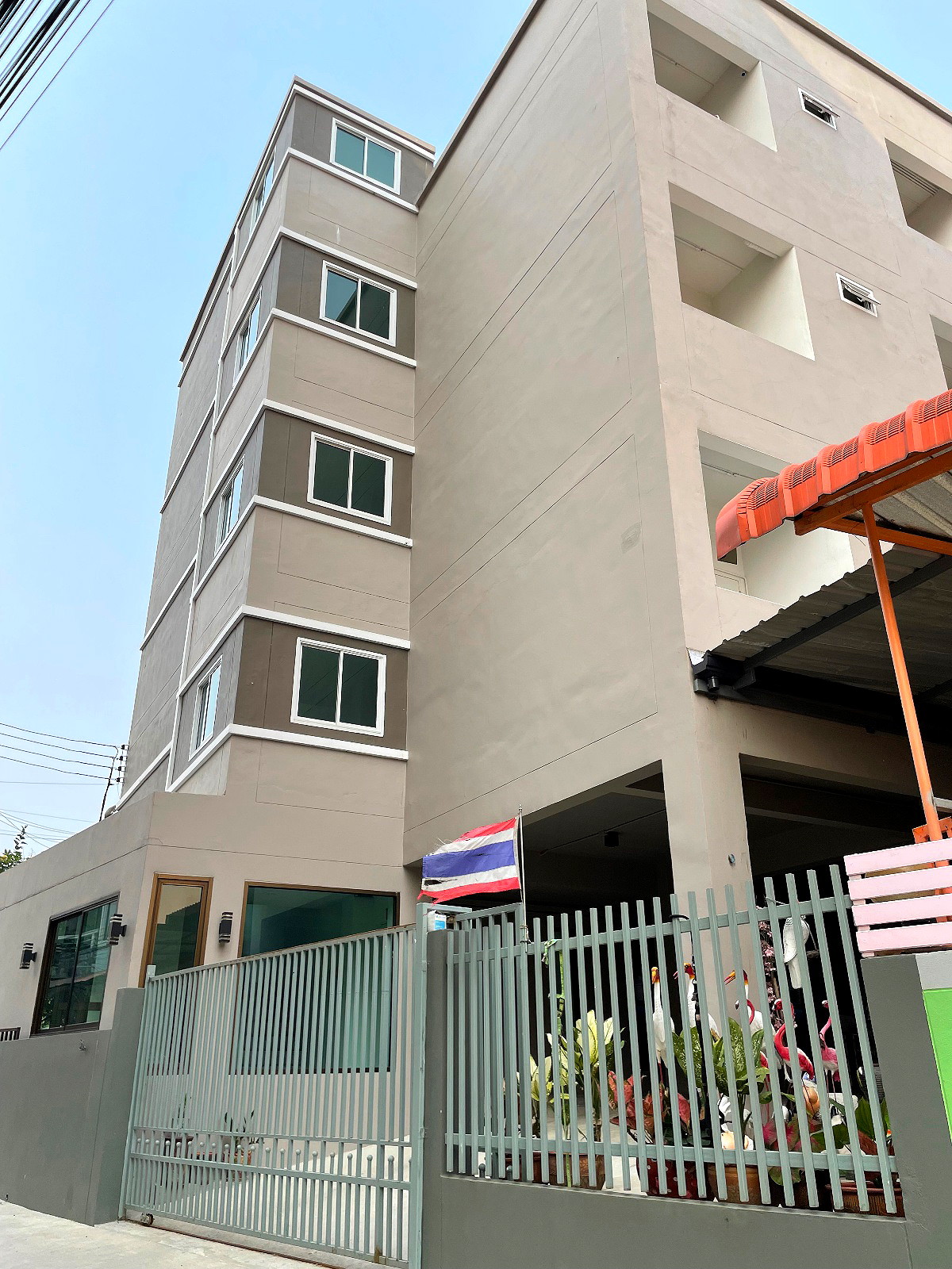 รูปภาพ ภูชิต อพาร์ทเม้นท์ | อพาร์ทเม้นท์ หอพัก ที่พัก ห้องพัก - รูปที่ 1/2