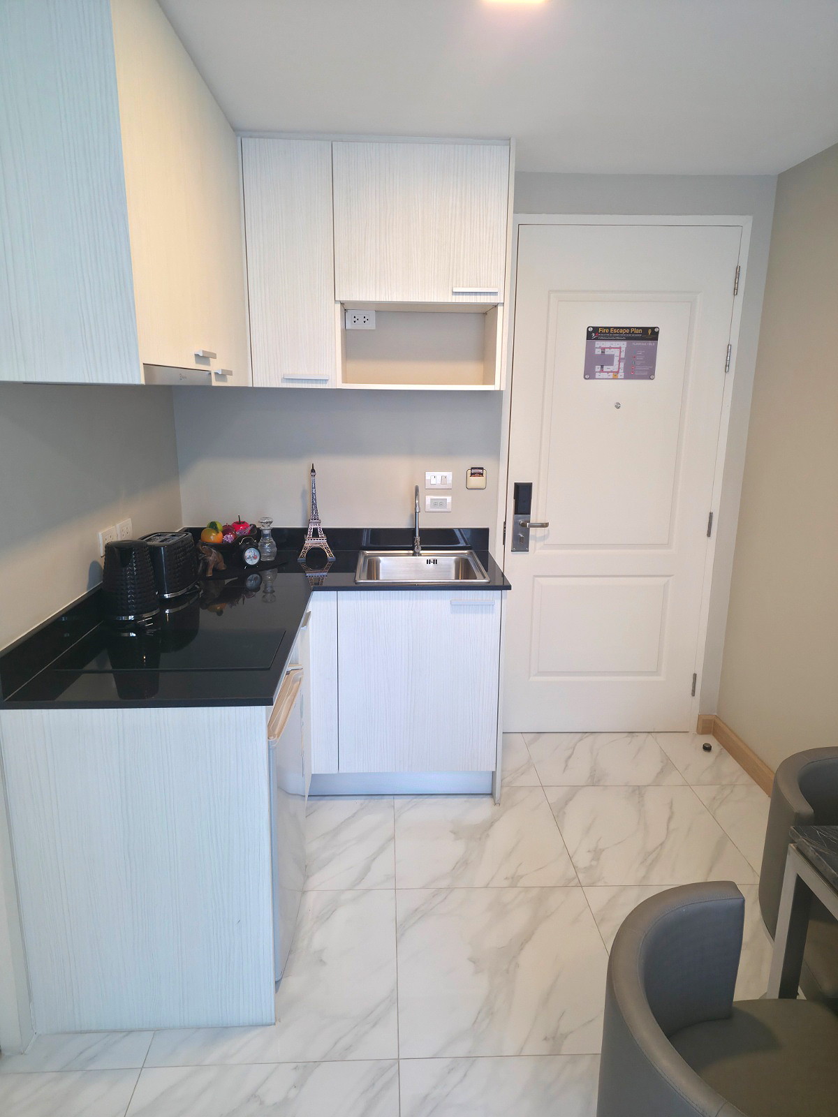 Pictures of BLESS RESIDENCE EKKAMAI 2/12