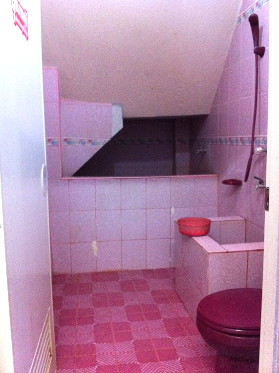 Pictures of room for rent 10/11