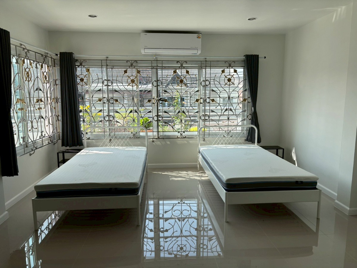 Condo · Huai Khwang, bangkok — photo 4