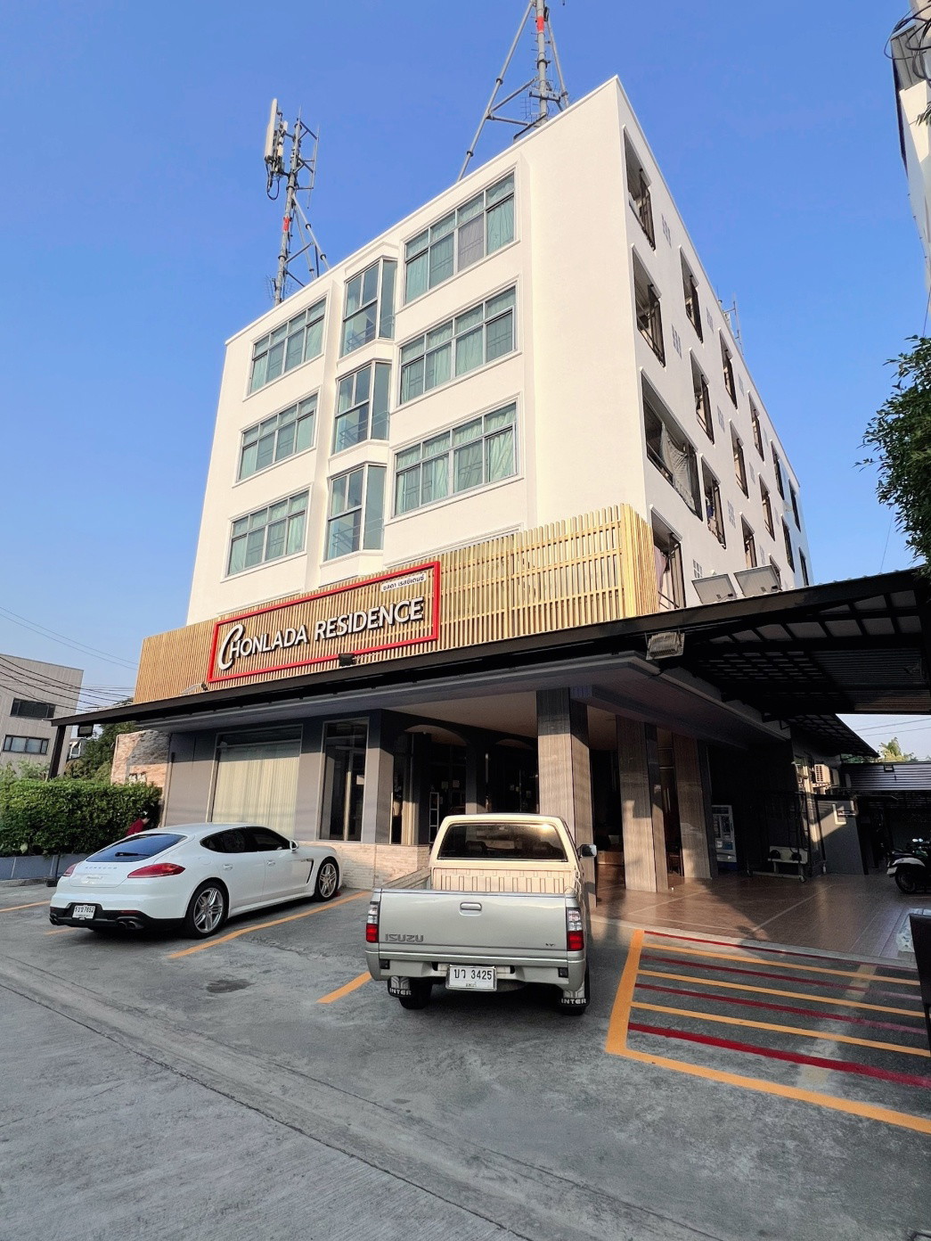 Condo · Wang Thonglang, bangkok — photo 2
