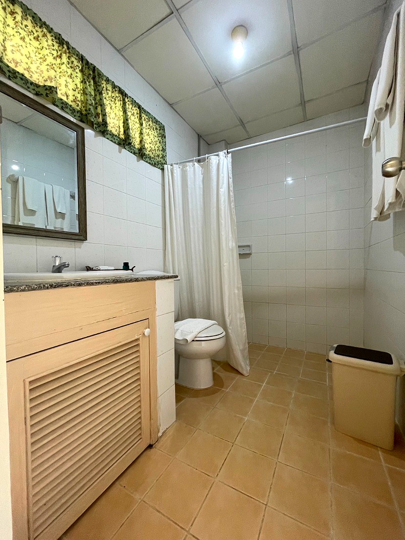 Pictures of Ruean Rimkok 3/9