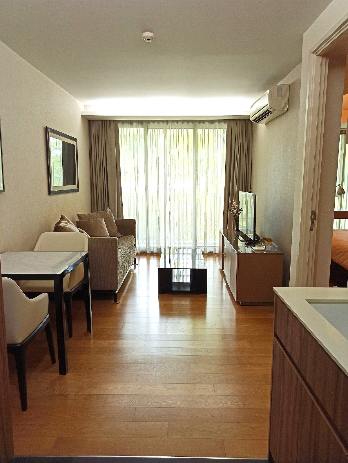 Pictures of Via 31 20/35