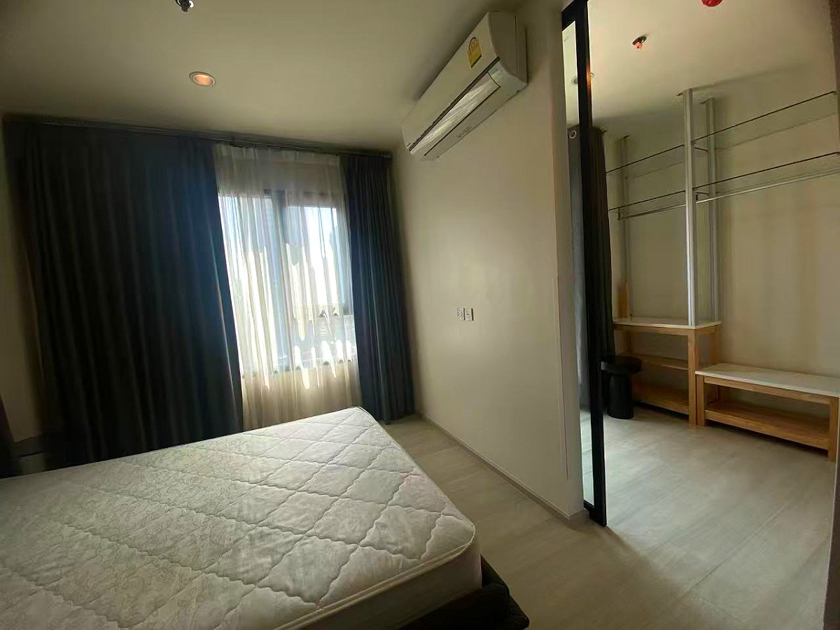 Pictures of Asoke Life 4/8