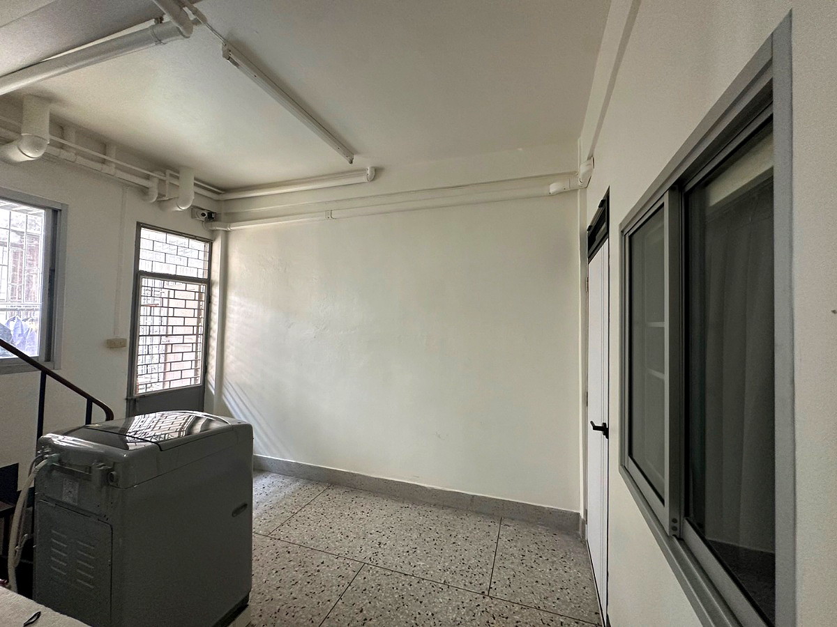 Pictures of Poomjit Lady Room 8/10