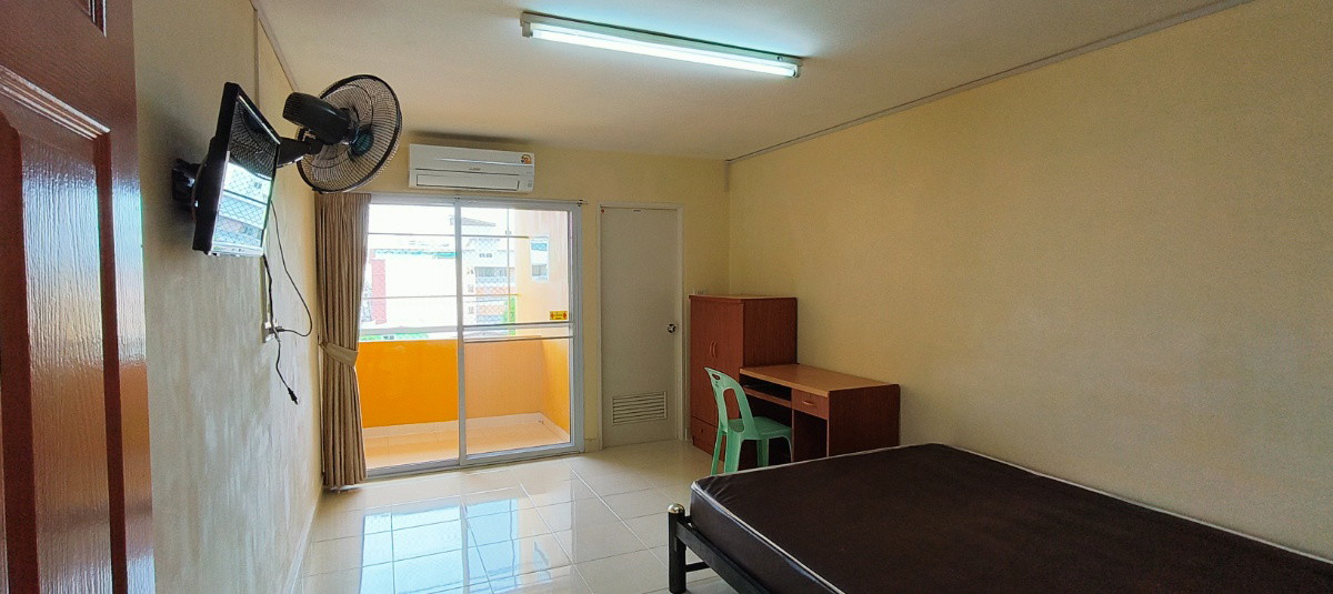 Condo — photo 5