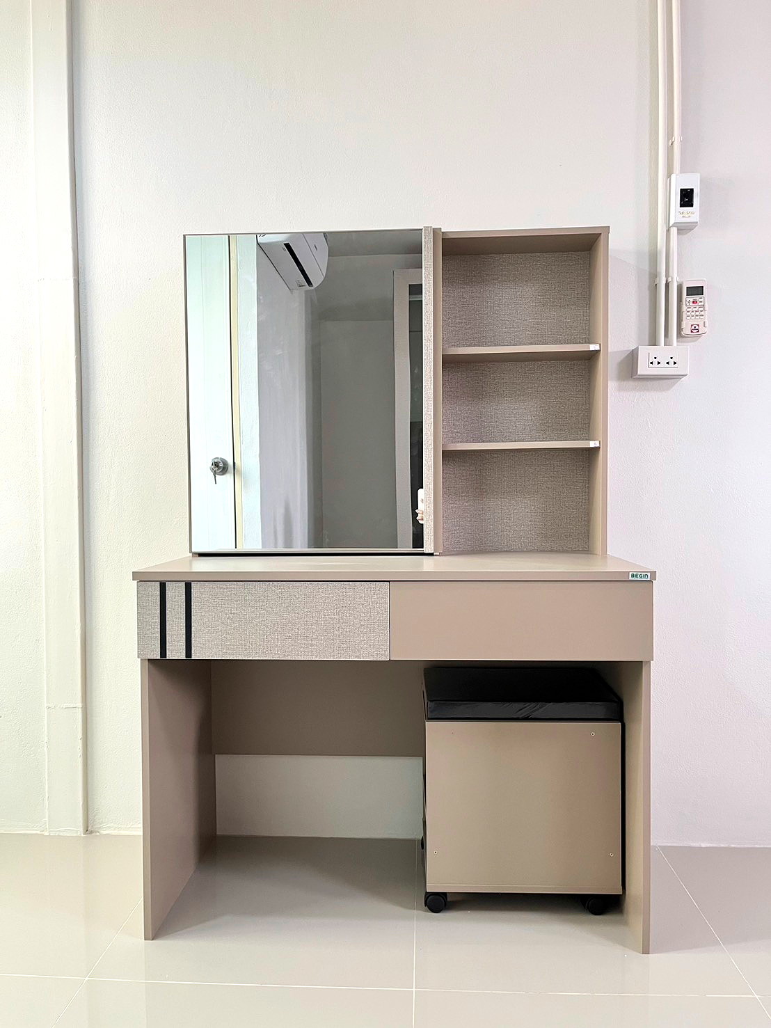 Pictures of Varaporn Sinsin Apartment 5/7